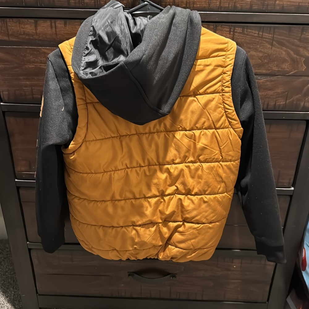 Timberland Mustard and Black Puffer Jacket - Picture 2 of 3